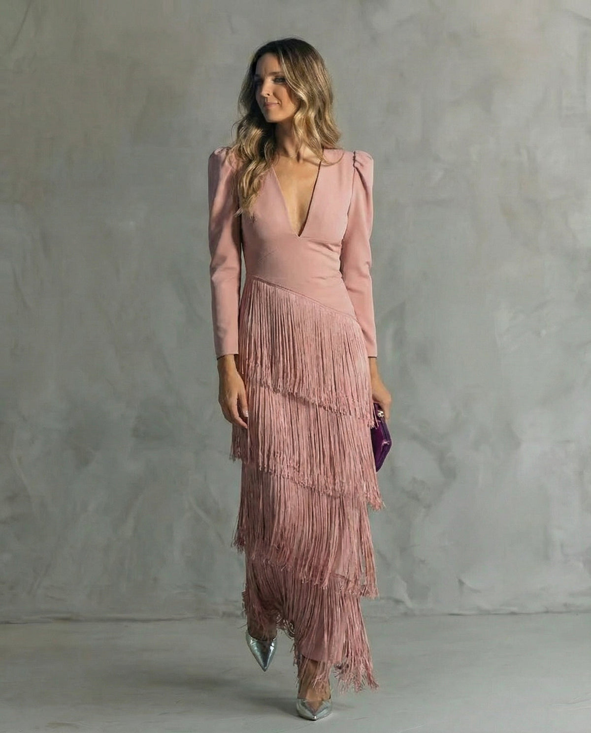 Clara | Robe élégante avec des manches à franges