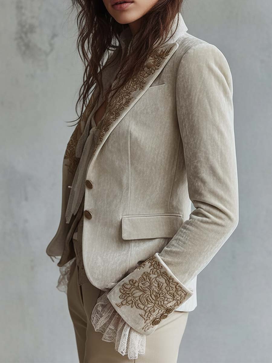 Constance | Blazer Ivoire Brodé Tailleur