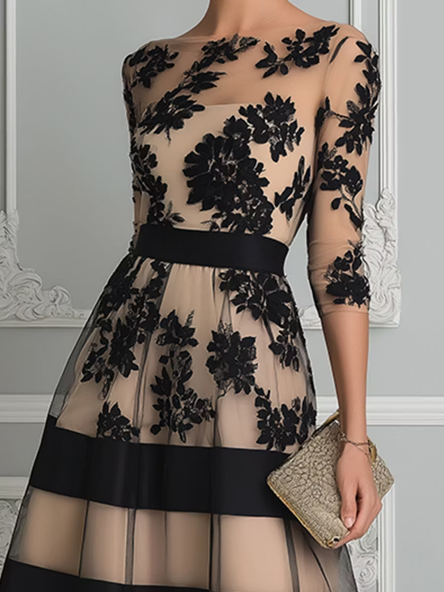 Maria | Robe Midi Évasée Élégante en Dentelle Noire