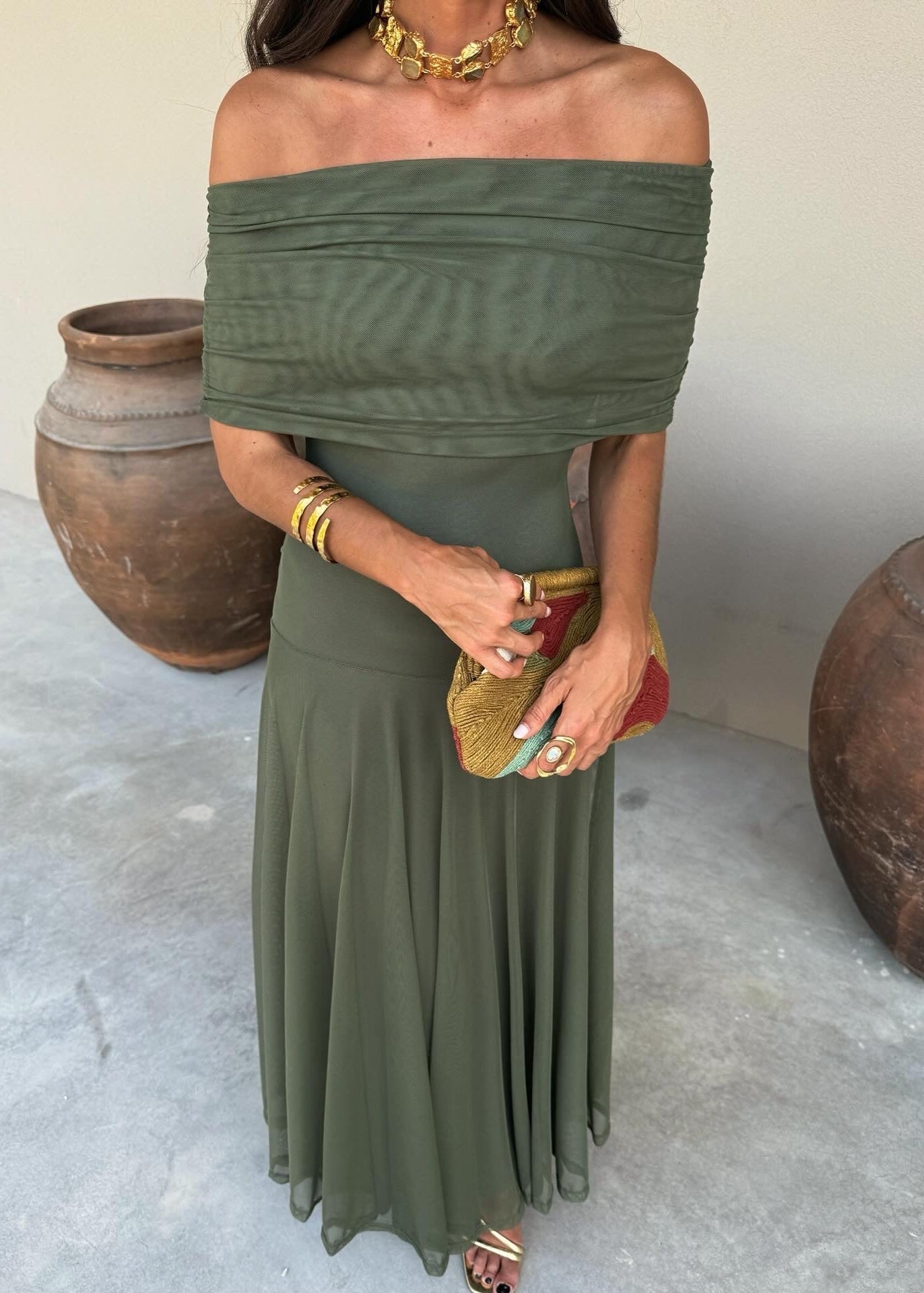 Robe Toledo : Fluidité et Style Asymétrique