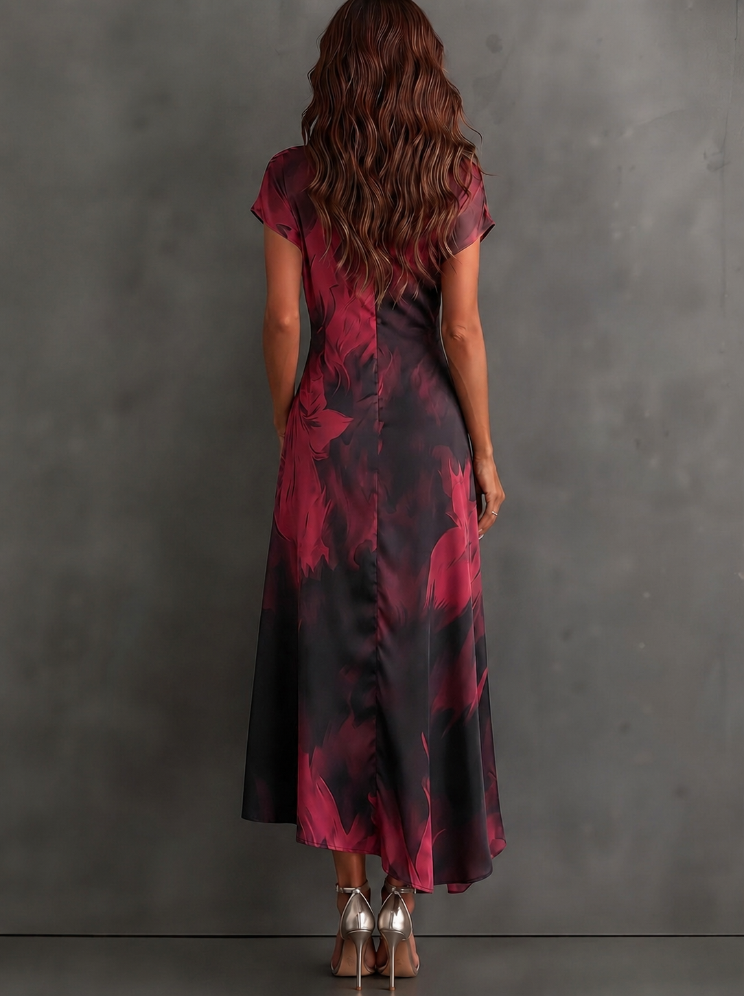 Valeria | robe midi ajustée avec imprimé abstrait et décolleté en V