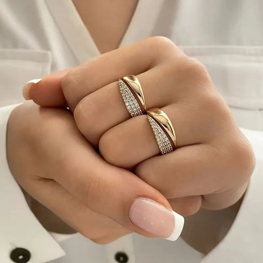 LENA | BOUCLE CROISÉE AVEC ZIRCONIA