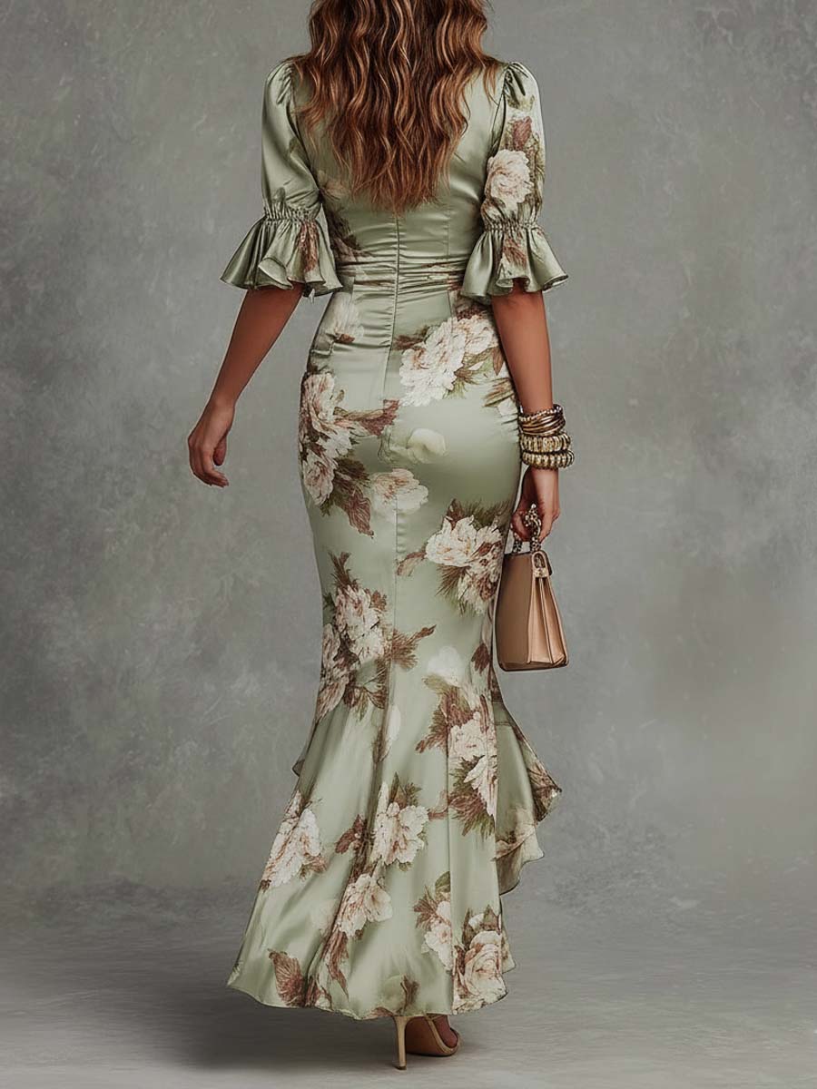 ANA · Robe longue asymétrique en satin avec décolleté en V