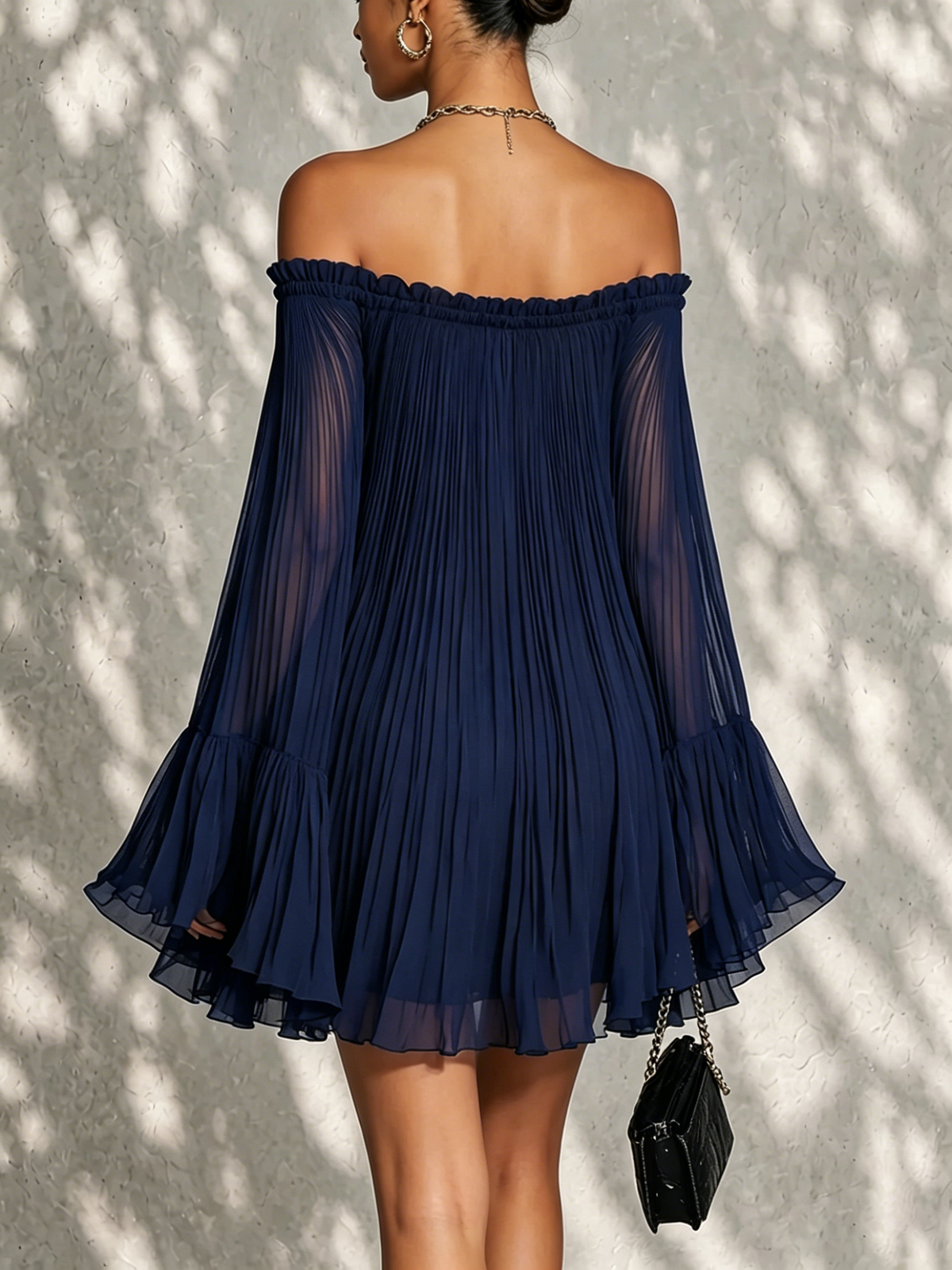 BEATRICE | ROBE MINI BLEUE À ÉPAULES DÉCOUVERTES
