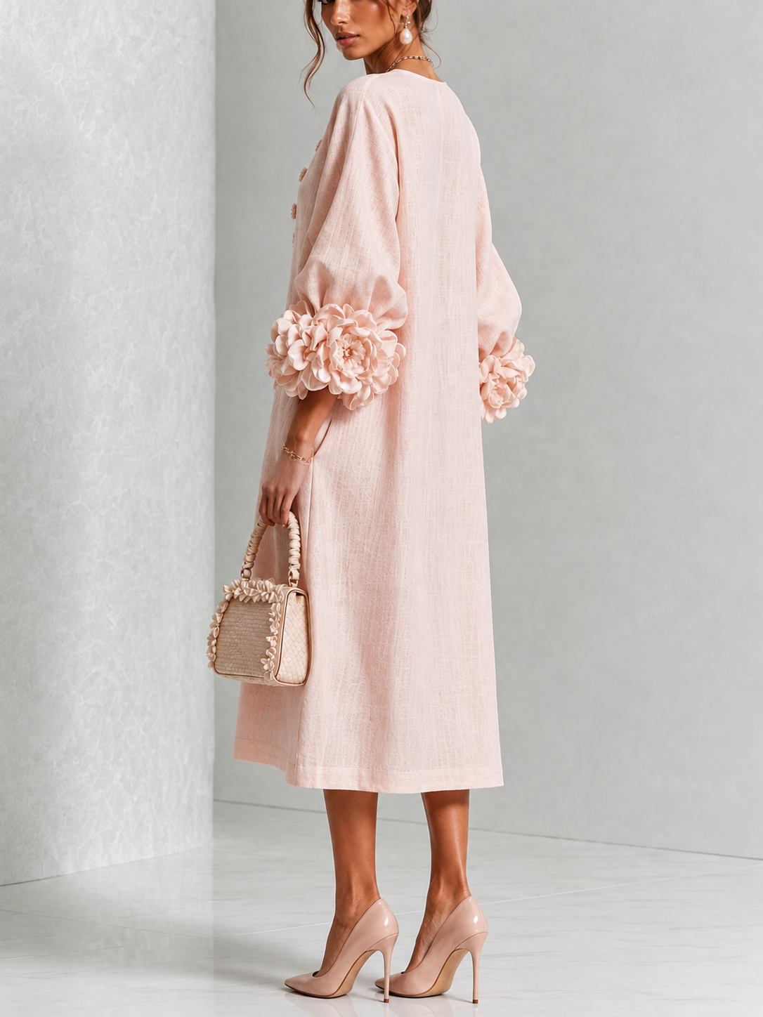 Giorgia | Robe midi à fleurs avec boutons et poignets décoratifs