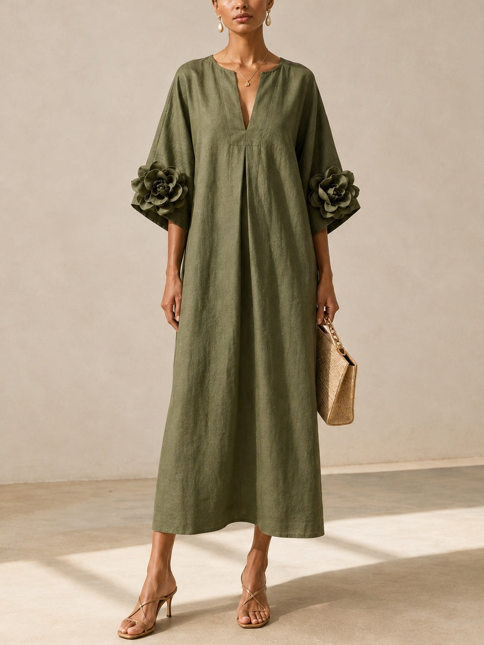 ELENA | ROBE MIDI VERTE OLIVE AVEC DÉCOLLETÉ EN V EN DÉTAILS FLORAUX