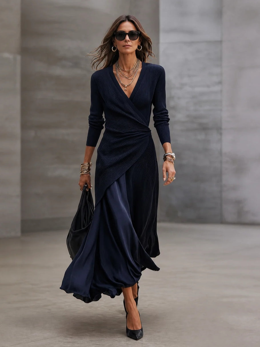 Margarita™ | Robe Maxi Portefeuille Asymétrique Bleu Nuit à Rayures avec Détails en Satin