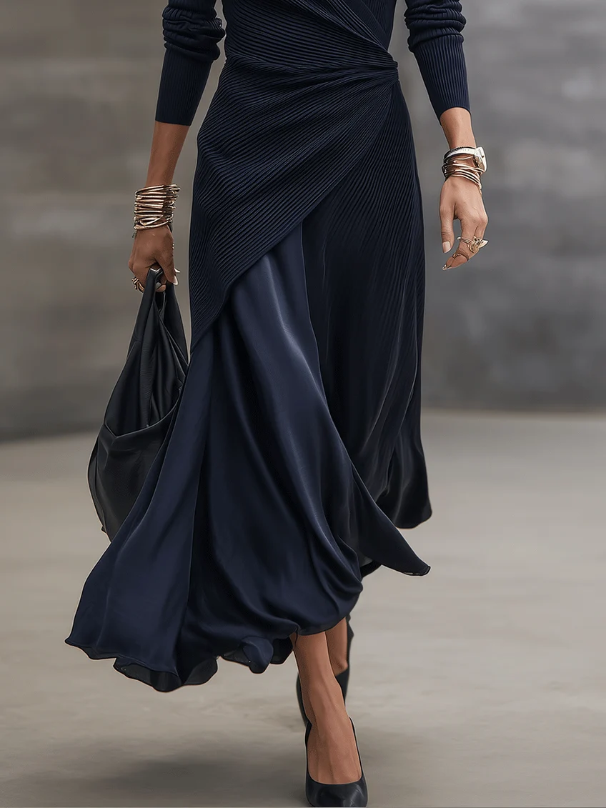 Margarita™ | Robe Maxi Portefeuille Asymétrique Bleu Nuit à Rayures avec Détails en Satin