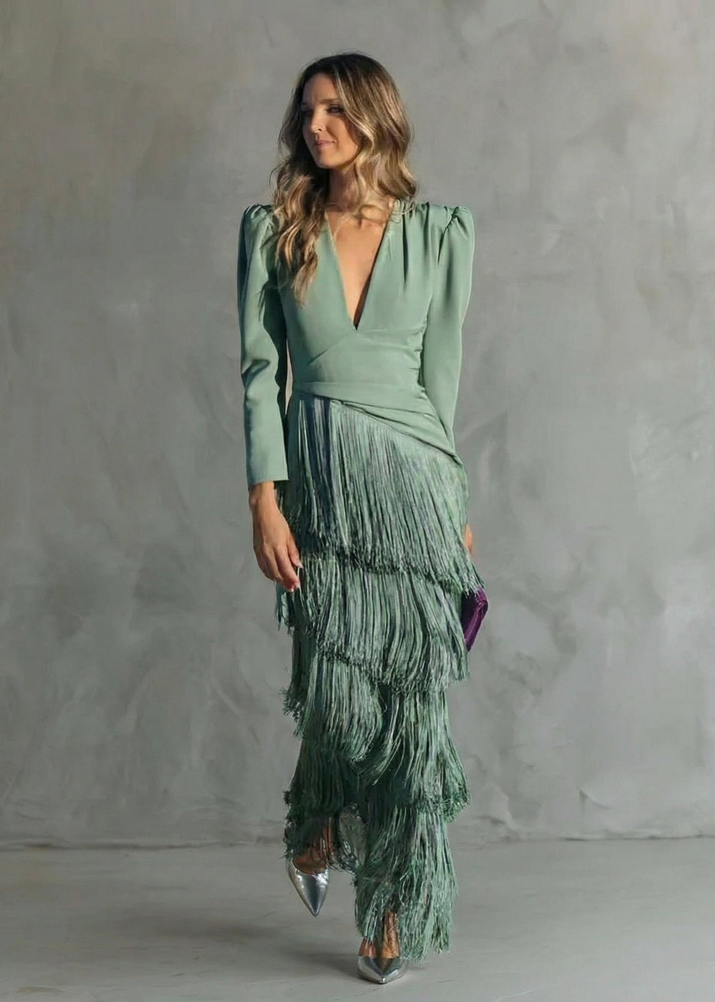 Clara | Robe élégante avec des manches à franges