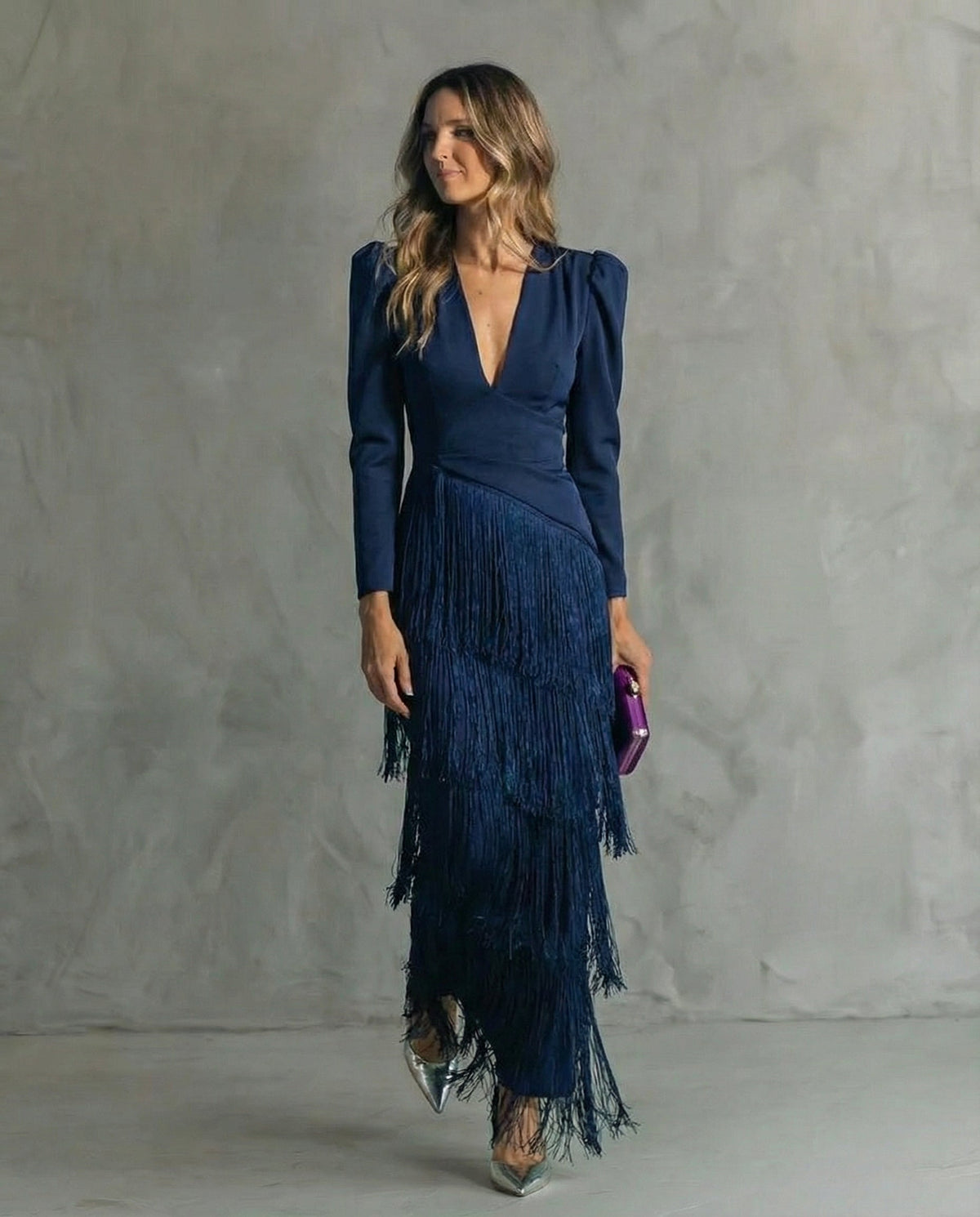 Clara | Robe élégante avec des manches à franges